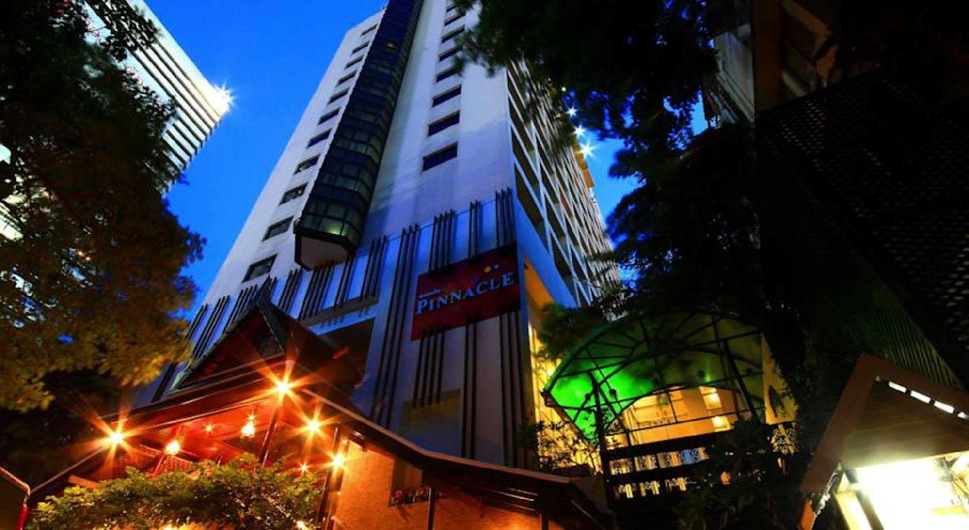 Pinnacle Lumpinee Park Hotel Bangkok Exterior photo